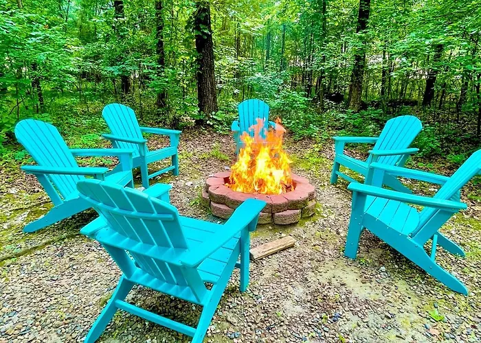 Broken Bow Cabin With Hot Tub, Near Hiking And Fishing