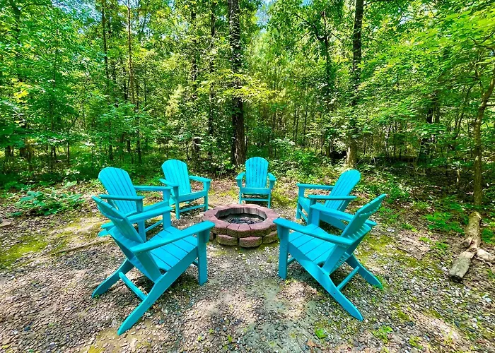 Broken Bow Cabin With Hot Tub, Near Hiking And Fishing