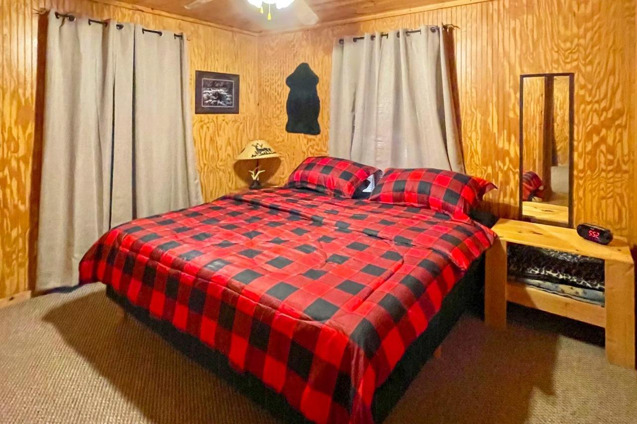 Hébergement de vacances Broken Bow With Hot Tub, Near Hiking And Fishing Stephens Gap
