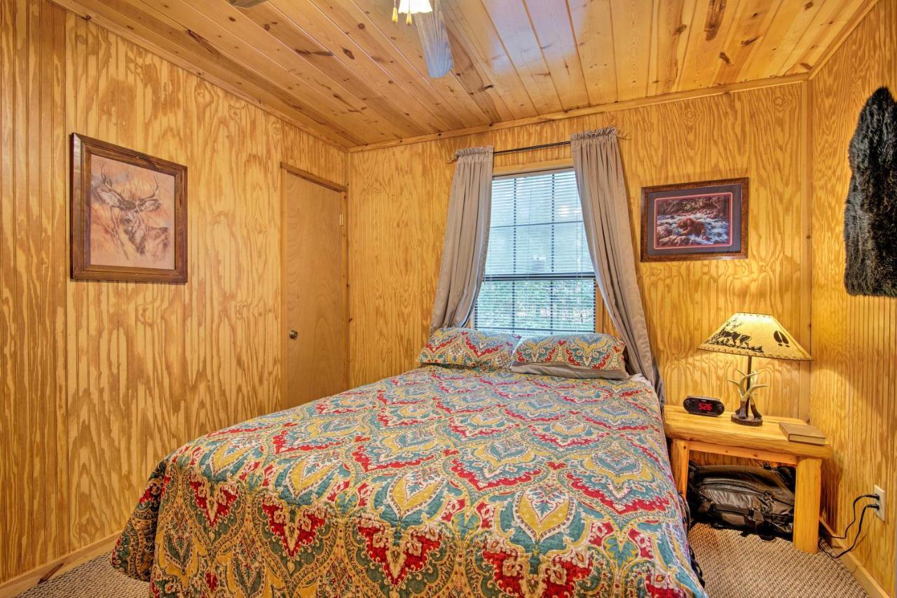 Hébergement de vacances Broken Bow With Hot Tub, Near Hiking And Fishing *